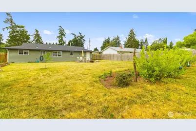 822 Walker Avenue, Oak Harbor, WA 98277 - Photo 29