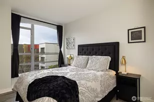2929 1st Ave, Seattle, WA 98121 - Photo 13