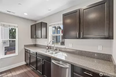 14403 34th Lane S, Tukwila, WA 98168 - Photo 15