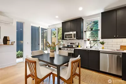 527 NE 89th Street #B, Seattle, WA 98115 - Photo 15