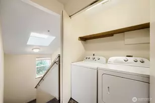 9014 E Main St, Bonney Lake, WA 98391 - Photo 23