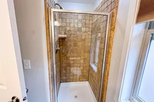 1553 58th St, Seattle, WA 98107 - Photo 11
