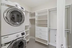 315 W Galer St, Seattle, WA 98119 - Photo 17