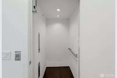 315 W Galer Street #107, Seattle, WA 98119 - Photo 25