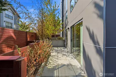 315 W Galer Street #107, Seattle, WA 98119 - Photo 31
