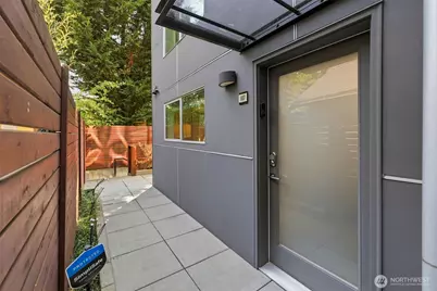 315 W Galer Street #107, Seattle, WA 98119 - Photo 29