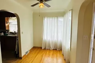4137 54th Ave SW, Seattle, WA 98116 - Photo 3
