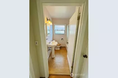 4137 54th Avenue SW, Seattle, WA 98116 - Photo 9