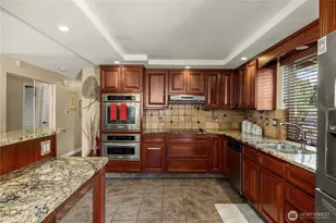 804 15th St SW, Edmonds, WA 98020 - Photo 9