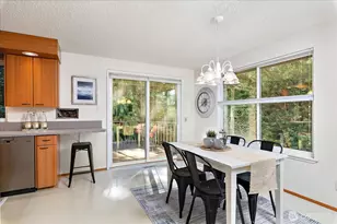 17202 Sealawn Pl, Edmonds, WA 98026 - Photo 9