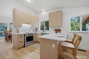 20215 41st Pl NE, Lake Forest Park, WA 98155 - Photo 9