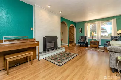 6220 81st Street E, Puyallup, WA 98371 - Photo 11