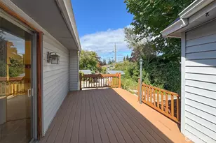 519 W 15th St, Port Angeles, WA 98362 - Photo 27