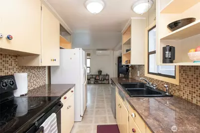519 W 15th Street, Port Angeles, WA 98362 - Photo 11