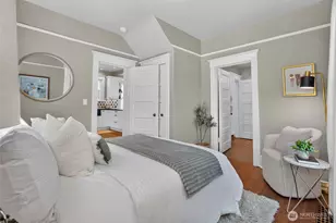409 NE 60th St, Seattle, WA 98115 - Photo 23