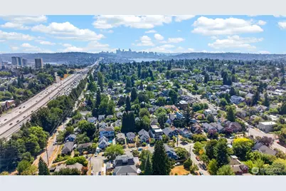 409 NE 60th Street, Seattle, WA 98115 - Photo 3