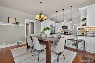409 NE 60th St, Seattle, WA 98115 - Photo 15