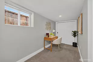 409 NE 60th St, Seattle, WA 98115 - Photo 31