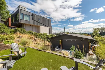 425 26th Avenue E, Seattle, WA 98112 - Photo 31