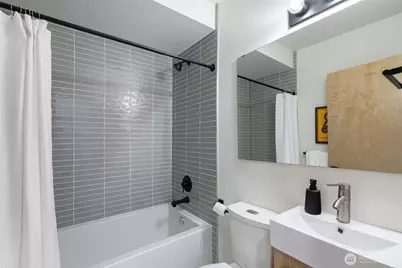425 26th Avenue E, Seattle, WA 98112 - Photo 27