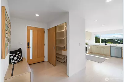 425 26th Avenue E, Seattle, WA 98112 - Photo 5