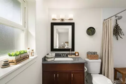 8013 NE 145th Street, Kirkland, WA 98034 - Photo 9