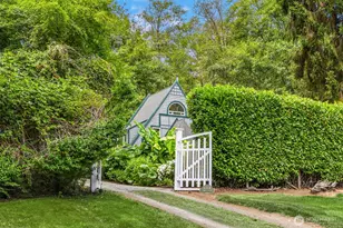 12231 Sunrise Drive NE, Bainbridge Island, WA 98110 - Photo 1
