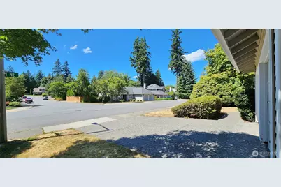2800 235th Place NE, Sammamish, WA 98074 - Photo 5