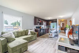 300 Park Ave, Buckley, WA 98321 - Photo 9