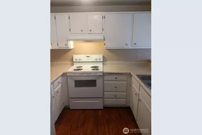 28610 16th Avenue S #102, Federal Way, WA 98003 - Photo 13