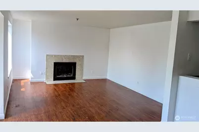 28610 16th Avenue S #102, Federal Way, WA 98003 - Photo 5