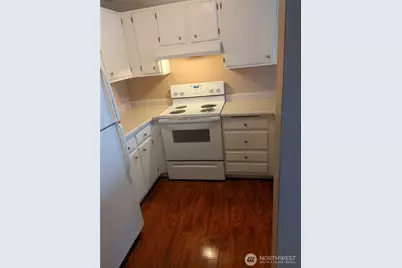 28610 16th Avenue S #102, Federal Way, WA 98003 - Photo 7