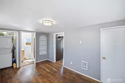 509 S 60th Street, Tacoma, WA 98408 - Photo 13