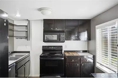 509 S 60th Street, Tacoma, WA 98408 - Photo 7