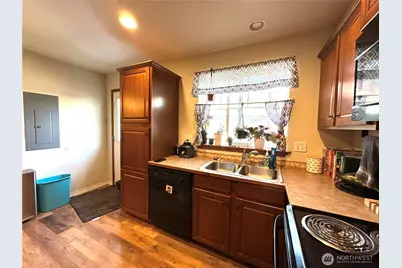 316 Helen Street, Sedro Woolley, WA 98284 - Photo 7