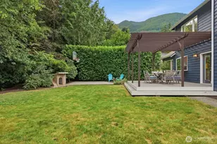 1110 Hemlock Ave SW, North Bend, WA 98045 - Photo 33