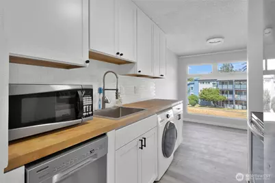 15146 65th Avenue S #517, Tukwila, WA 98188 - Photo 19