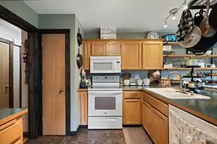 33911 50th Ave E, Eatonville, WA 98328 - Photo 9