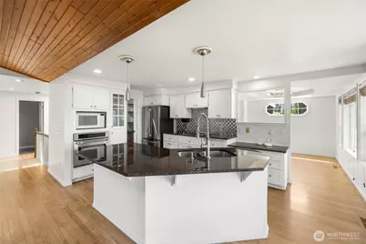 20801 Hermway Heights Place, Mount Vernon, WA 98274 - Photo 13