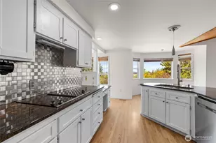 20801 Hermway Heights Pl, Mount Vernon, WA 98274 - Photo 15