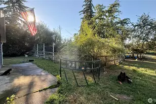 22045 Peter Grubb Rd SE, Renton, WA 98058 - Photo 35