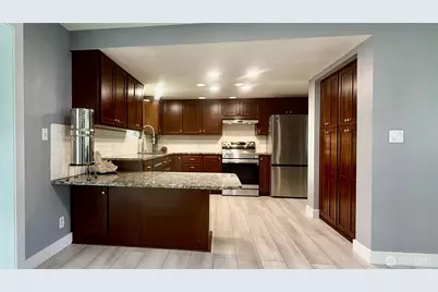 22045 Peter Grubb Road SE, Renton, WA 98058 - Photo 7