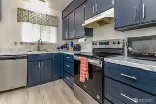 2633 Lake Youngs Ct SE, Renton, WA 98058 - Photo 7