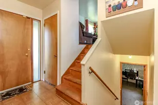 2633 Lake Youngs Ct SE, Renton, WA 98058 - Photo 3