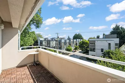 2167 Dexter Avenue N #402, Seattle, WA 98109 - Photo 25