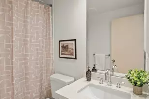 2167 Dexter Ave N, Seattle, WA 98109 - Photo 23