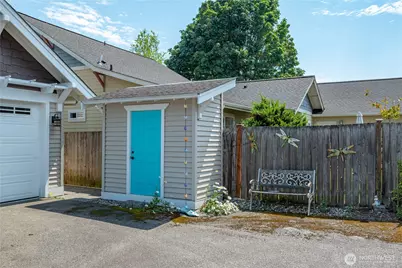 2402 J Avenue, Anacortes, WA 98221 - Photo 35
