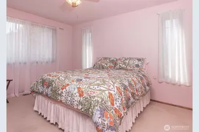 8821 221st Place SW, Edmonds, WA 98026 - Photo 17