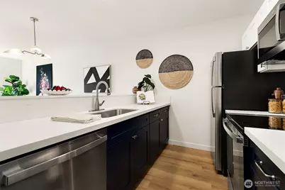 5824 NE 75th Street #D-307, Seattle, WA 98115 - Photo 13