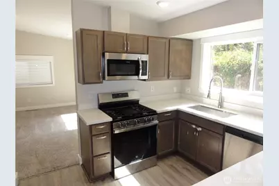 4911 64th Avenue W, University Place, WA 98467 - Photo 5